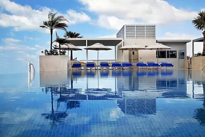Grand Cosmopolitan Hôtel Dubai 5*