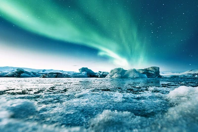 Autotour entre Glaciers & Aurores Boréales 3*