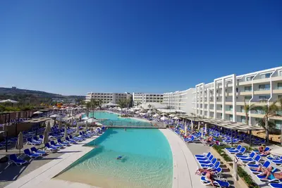 Hôtel db Seabank Resort & Spa
