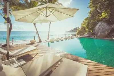 Combiné hôtels 2 Iles : Mahé + Praslin : Hôtel Carana Beach 4* + Hôtel Archipel 4*
