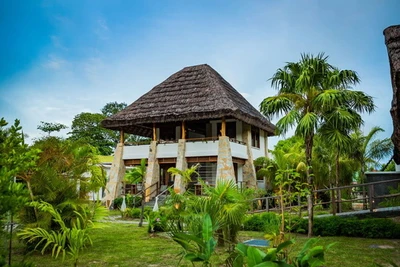 Hôtel Les Lauriers Eco Hotel & Restaurant