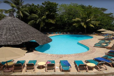 Hôtel Pinewood Beach Resort