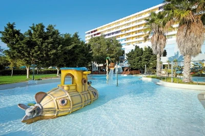Hôtel Esperides Beach Hotel