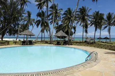 Hôtel Neptune Paradise Beach Resort 4* + Safari 2 Nuits