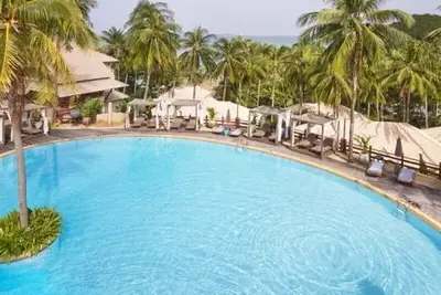 Combiné hôtels Royal M Resort Abu Dhabi 5* & Cape Panwa 5*