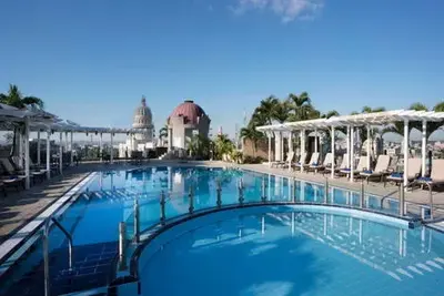 Combiné circuit et hôtel Iberostar Parque Central 5* & Iberostar Selection Ensenachos 5*