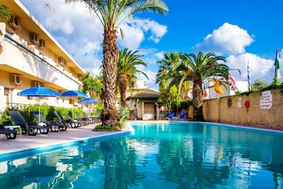 Hôtel Adult Only +16 - Ipsos Di Mare Beach