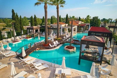 Hôtel Mediterranean Village