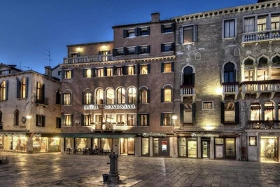 Hôtel Scandinavia
