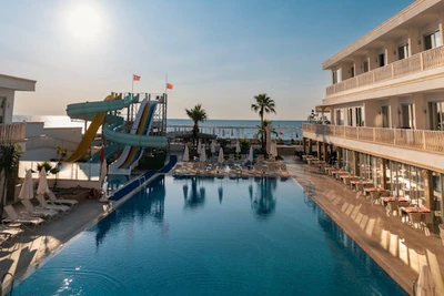 Mondi Club SL La Perla Hotel