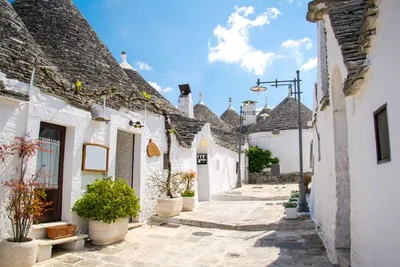 Autotour des Pouilles: Ostuni, Lecce et mer cristalline