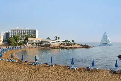 Hôtel Pernera Beach