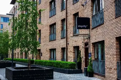 Hôtel Staycity Aparthotels West End