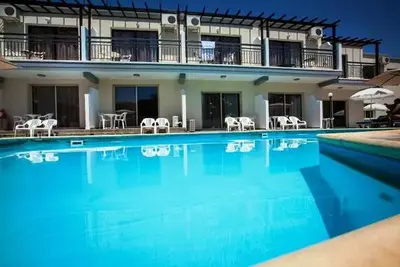 Hôtel Crystallo Hotel Apts