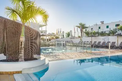 Hôtel Club Del Carmen
