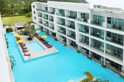 Hôtel The Old Phuket Karon Beach Resort