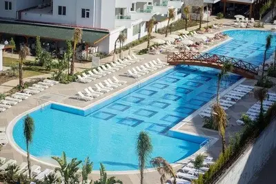 Hôtel Lara Family Club