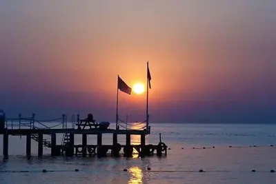 Hôtel White Lilyum Hotel