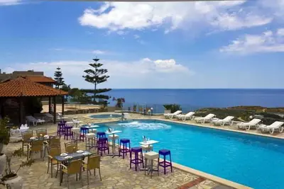 Hôtel Happy Cretan Suites
