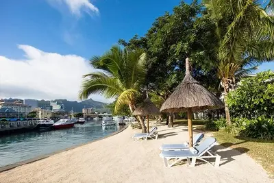 Hôtel Le Suffren And Marina