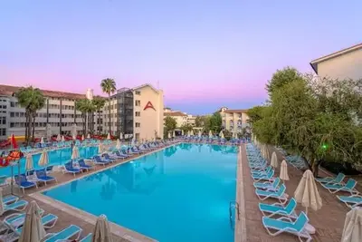 Hôtel Armas Bella Sun