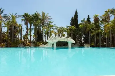 Hôtel Guadalpin Suit