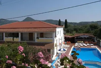 Hôtel Leftis Romantica