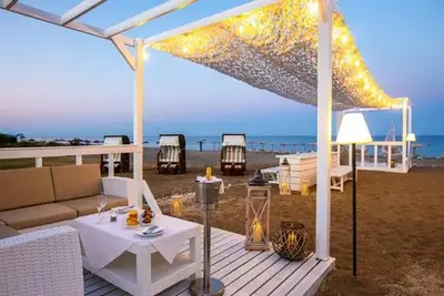 Hôtel Asterias Beach Resort