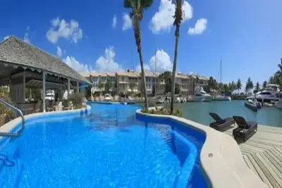 Hôtel Port St Charles