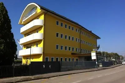 Hôtel Alveri