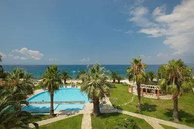 Hôtel Lily Ann Beach