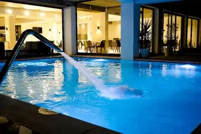 Hôtel Lescure Business Hotel & Spa