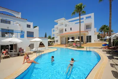Hôtel Petrosana Hotel Apartments