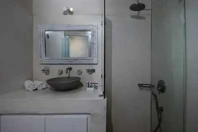 Hôtel On The Rocks Hotel