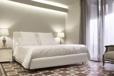 Hôtel Ferrini Home Piazza Trento