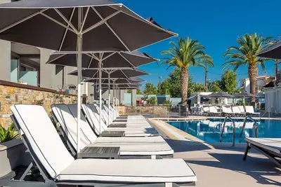 Hôtel Dionysos Hotel & Suites