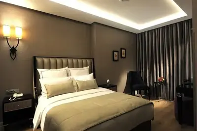 Hôtel Le Petit Palace Hotel