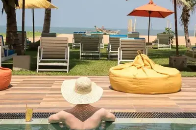 Hôtel J