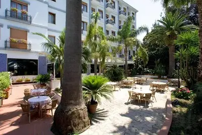 Hôtel Caravel