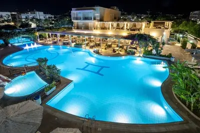 Hôtel Peridis Family Resort