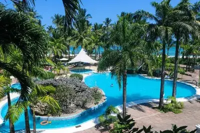Hôtel Diani Reef Beach Resort & Spa