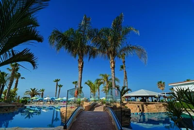 Hôtel Leonardo Cypria Bay