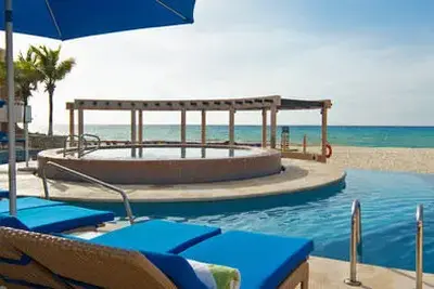 Hôtel Sunset Fishermen Beach Resort