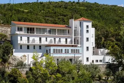Hôtel D. Carlos