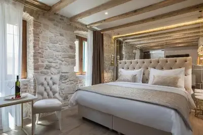 Hôtel Le Premier Rooms