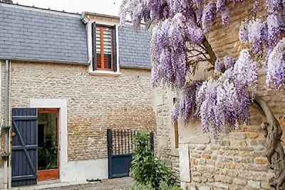 Image de Maisonnette dans le centre du village, près des plages du Débarquement.