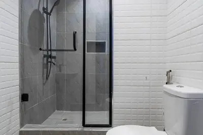 Image de Outstandingly Beautiful 2-Bed Apartment for the Classy Guest