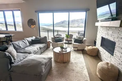 Image de The views! Enjoy this Hideout Pet-friendly home!