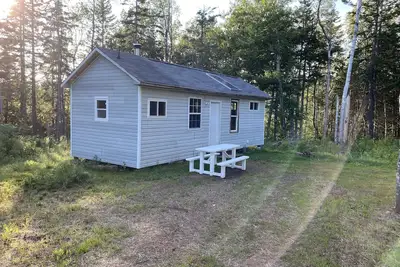 Image de Cozy off grid camp experience