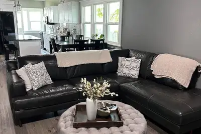 Image de Tasteful four-bedroom, three-bathroom home in Scottsbluff is ready for you!